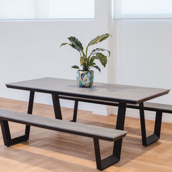 Como Picnic Ensemble