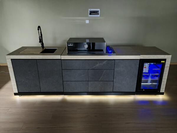 Rockbeam Travertino Romano Hi-Top Kitchen