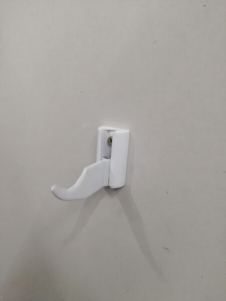 Adjustable Radiator Brackets (screw type)