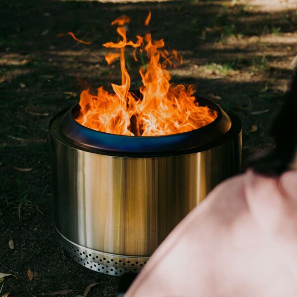 Apollo Smokeless Fire Pit (Includes FREE carry bag)